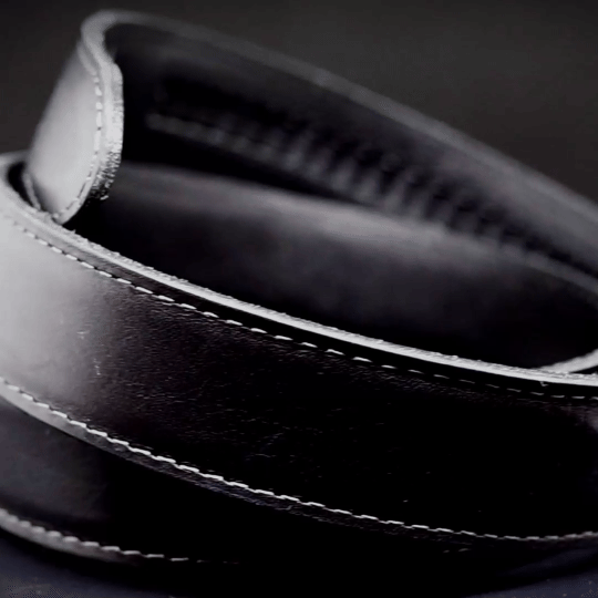 Women's black leather belt Noir with Elegant lines buckle