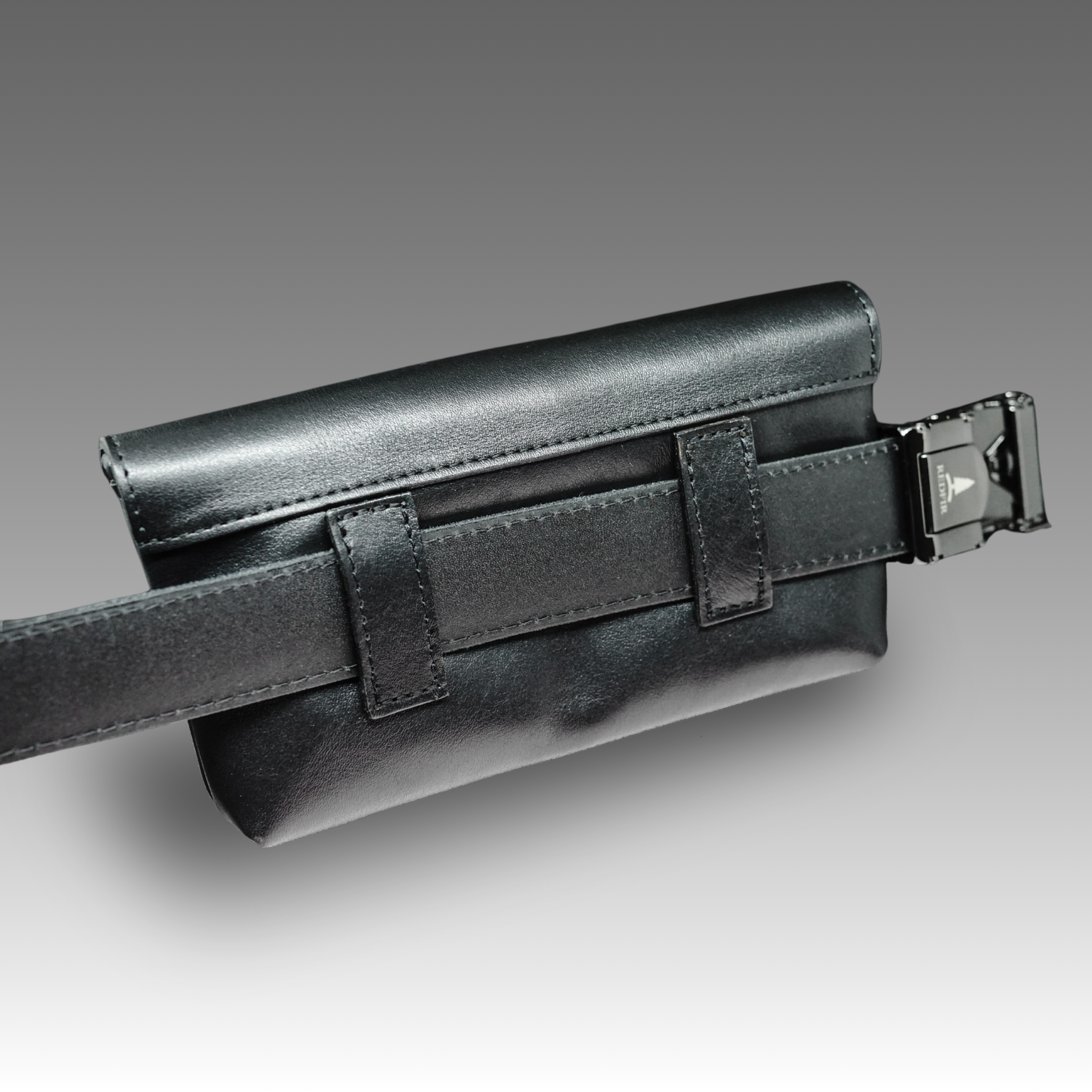 Moderan crni set za žene Noir - remen i torbica